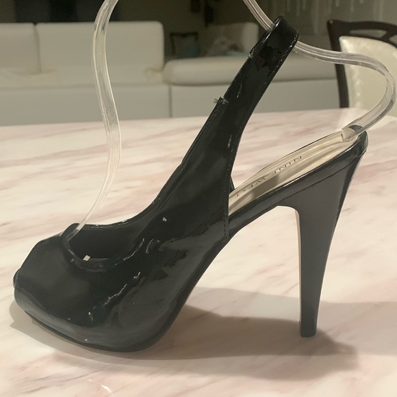 Nine West PU patent leather peep toe heels with hidden platform black 7.5M - Picture 3 of 6